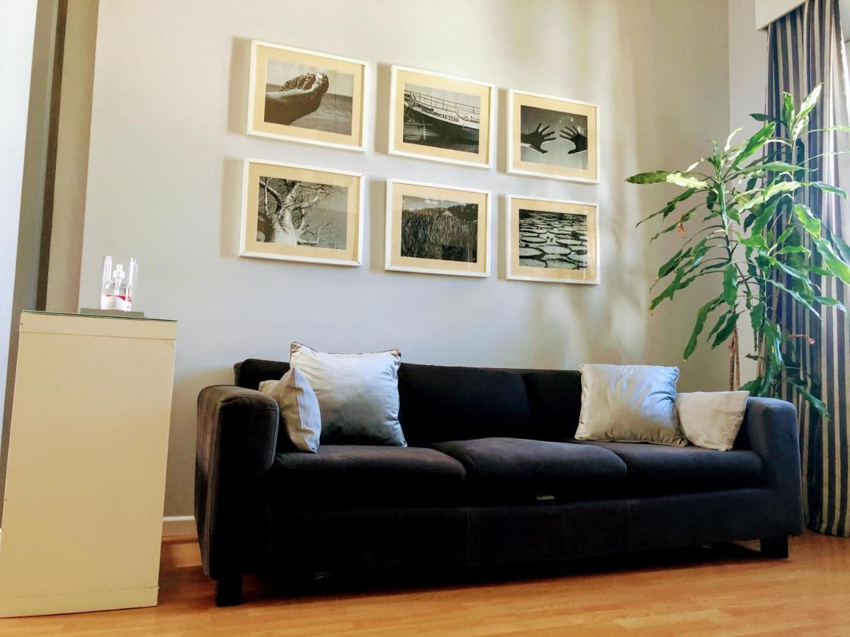 Central Apartment In Севиля Екстериор снимка