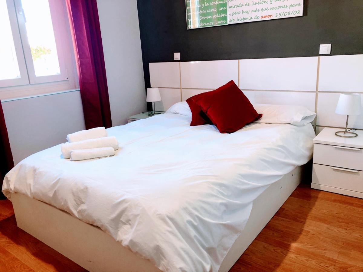 Central Apartment In Севиля Екстериор снимка